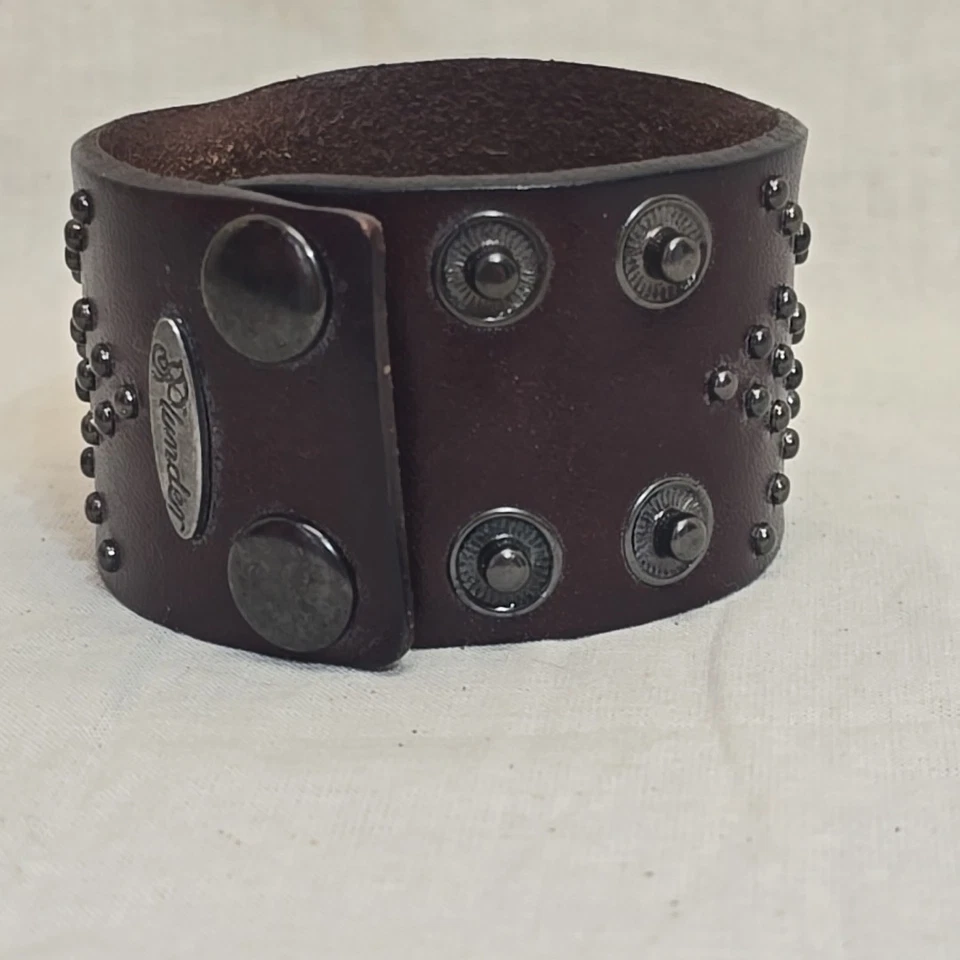 Brazalete Brazalete Plunder "Tide" Cuero Tachonado Gunmetal Marrón Rocker Punk Grunge Foto 3 de 4