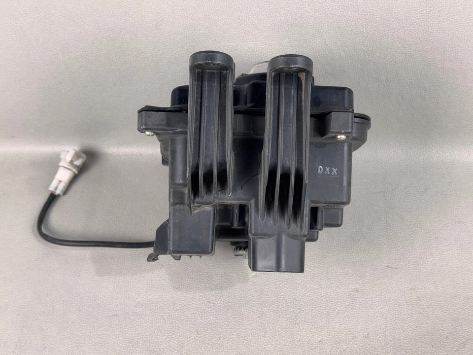 LEXUS GX460 2014-2019 LADO DEL PASAJERO DERECHO LED DRL LUZ ANTINIEBLA OEM Foto 3 de 4