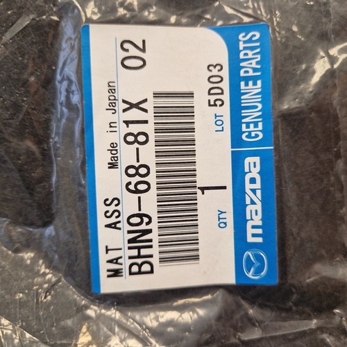 BOOT FLOOR CARPET TRUNK MAT GENUINE FOR MAZDA 3 5-DOOR 2015-2018 - BHN96881X - Picture 4 of 4