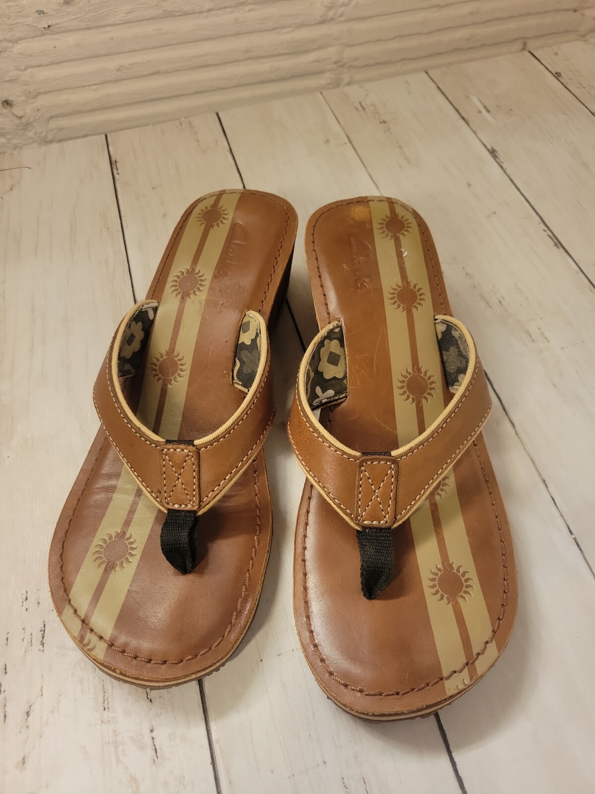 Womens Clarks Wedge Flip Flop Brown Leather Strap Foo… Gem