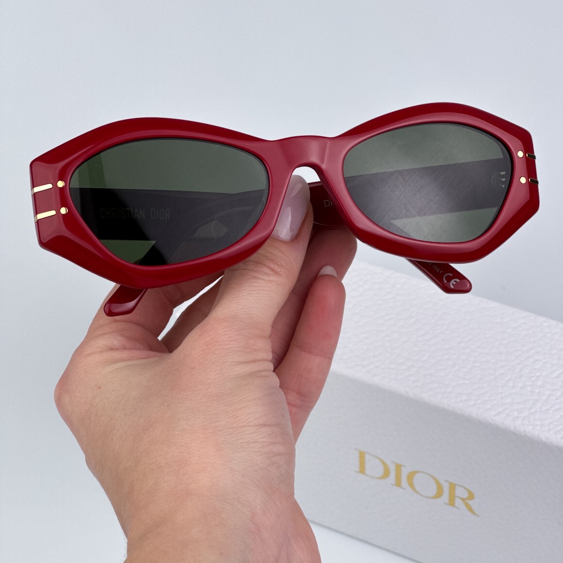 小物 DIOR butterfly frame sunglasses Dior DIORSIGNATURE B1U 35C0 Shiny Red Dark Green Women Butterfly