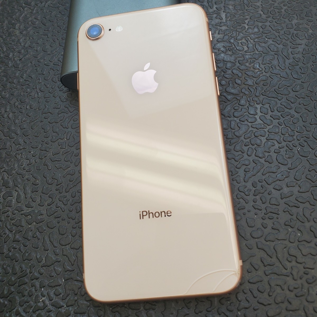 Apple iPhone 8 ピンクゴールド 64GB ヒビあり Apple iPhone 8 - 64GB/128GB/256GB - All Colours - UNLOCKED