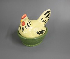 Dose  2 tlg. Korb mit Huhn - Hahn und Henne Keramik 