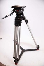 Sachtler 7 7 150mm Tripod System with Sticks / Legs and Case.