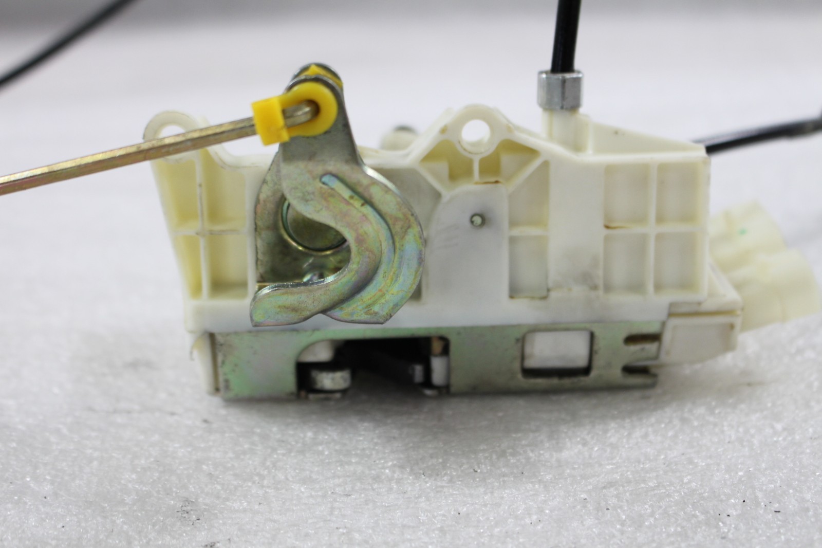 Ferrari 360 LEFT Door latch P/N 68993200