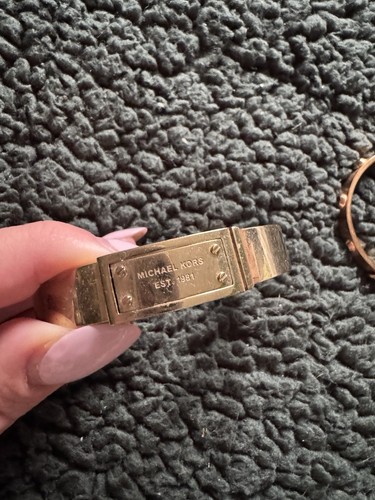 Michael Kors Bracelets X4 & Hoop Earrings - Picture 4 of 5