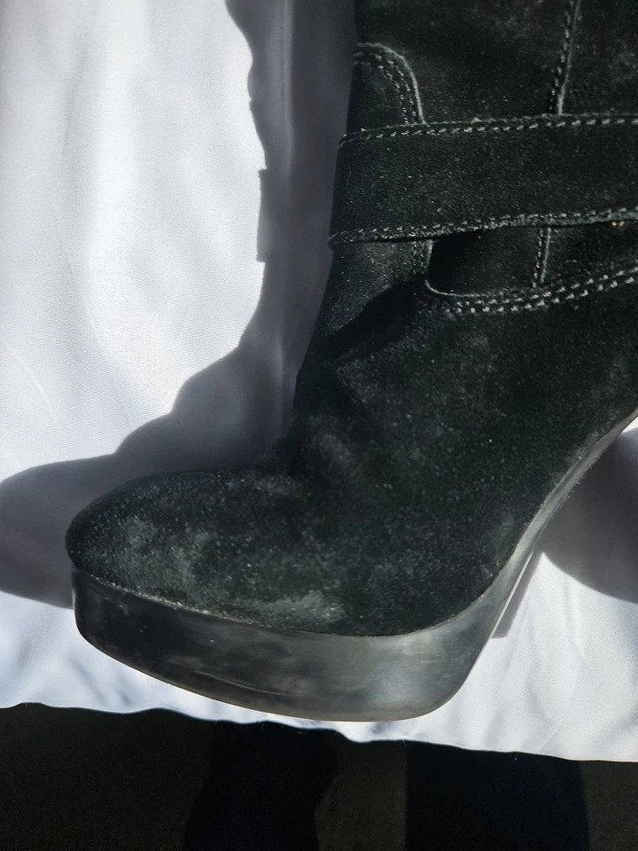 Guess Botas 15" de Alto Negras Botas Tacones Altos Talla 7 M Usadas  Foto 3 de 4