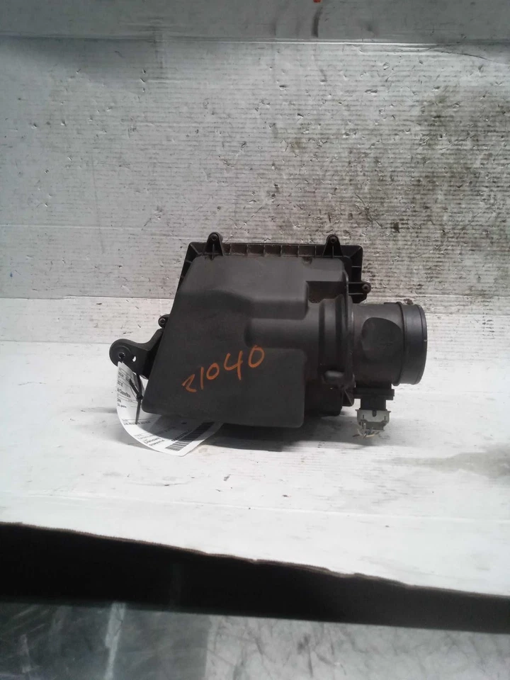 Conjunto de filtro de aire usado se adapta a: Jaguar Xe 2017 5,0 L grado B Foto 3 de 4