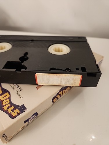 Guys and Dolls VHS Cassette Tape Marlon Brando Frank Sinatra - Picture 13 of 14