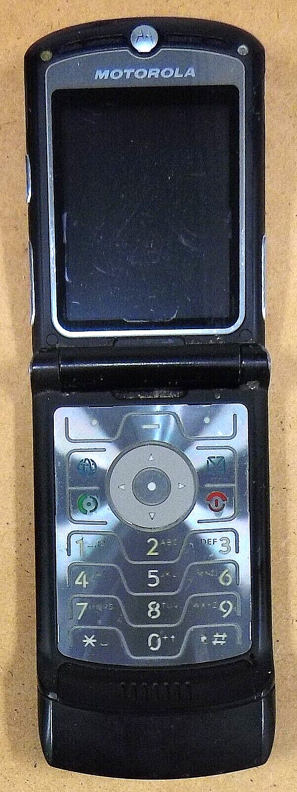 Cingular Razor Motorola RAZR V3 - Black ( AT&T / Cingular ) Cellular Flip Phone ...