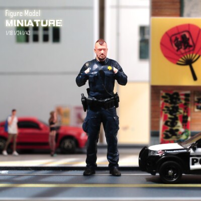 1/24 Beard Policeman Scene Props Miniatures Figures Model For Cars Vehicles Toys