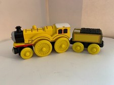 Thomas The Train MOLLY W/ Magnetic Tender Wooden Railway Tank Engine Friends