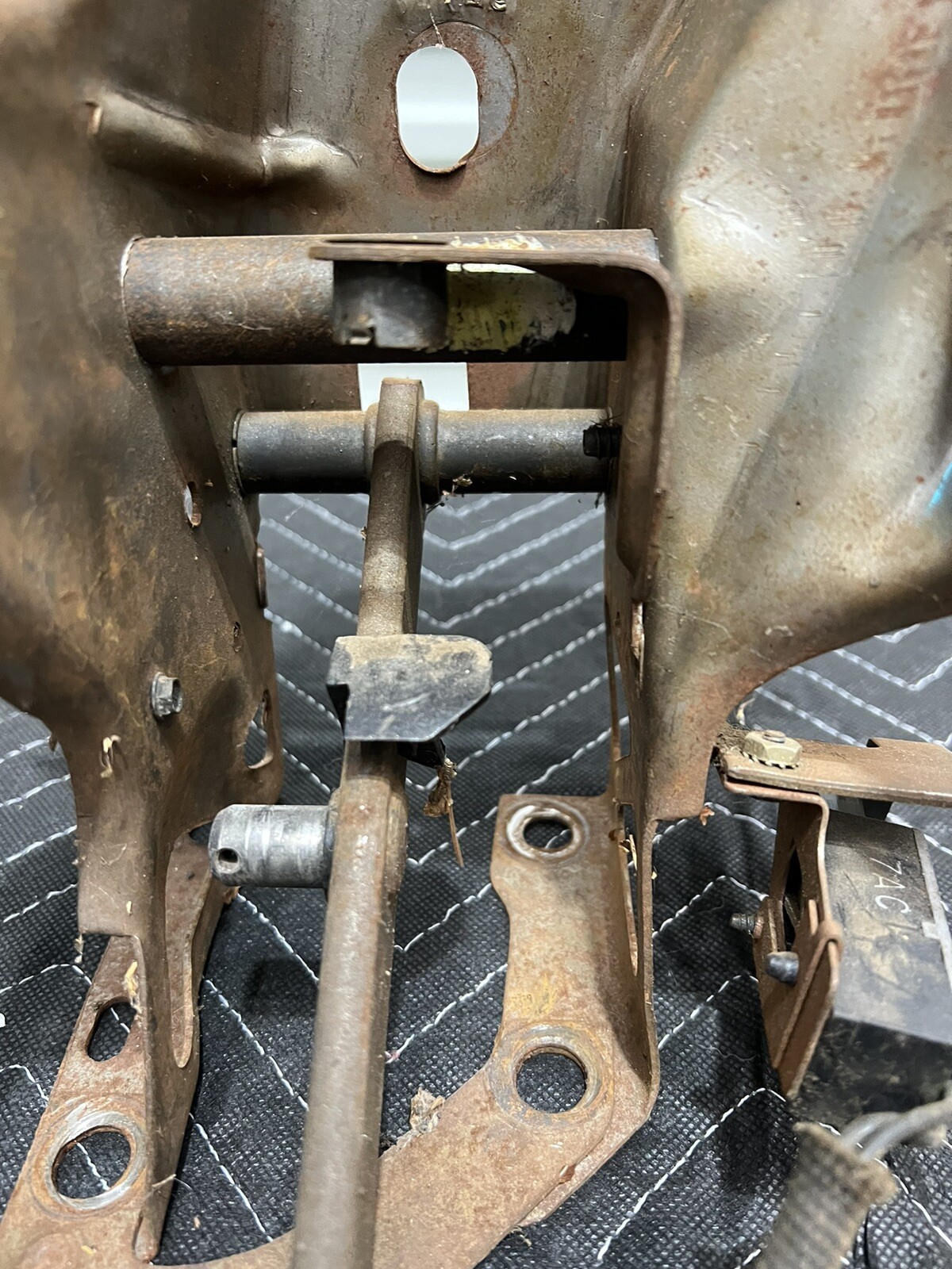 19831993 Ford Mustang Manual Clutch & Brake Pedal Assembly 5 speed T5 Cobra GT eBay