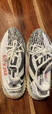 Restock des adidas Yeezy Boost 350 V2 Zebra Le Site de la