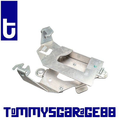 MERCEDES E W211 S211 HALTERUNG HALTER STEUERGERÄT ANHÄNGERKUPPLUNG A2115456340