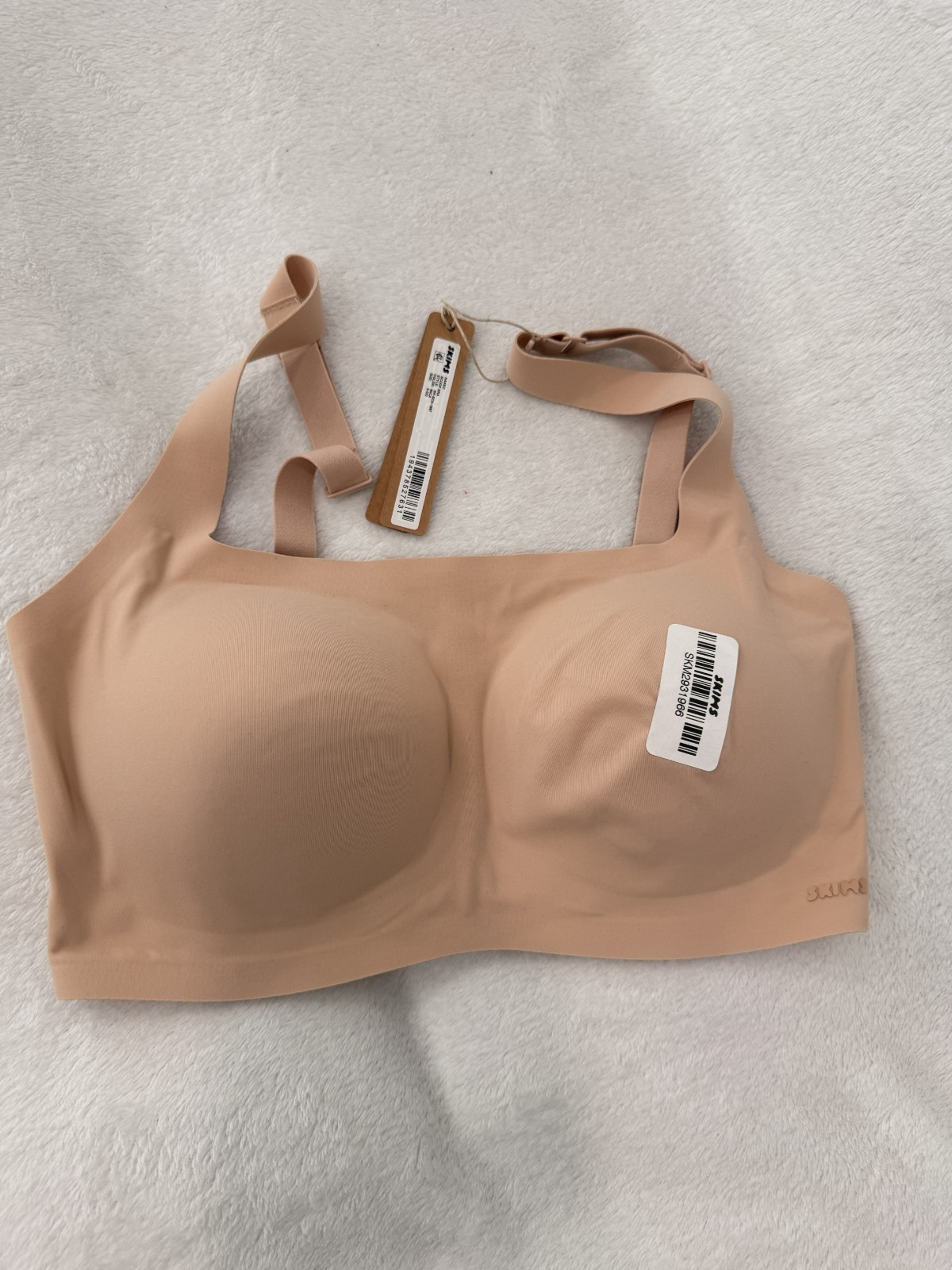 NWT - Skims Naked Scoop Bra BR-SCN-1887
