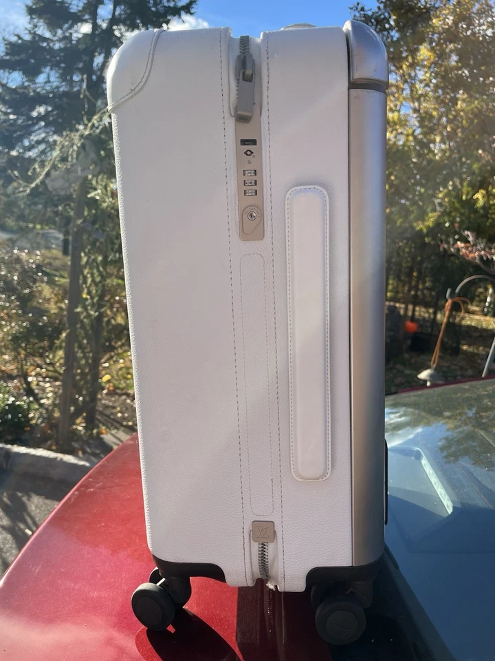 Louis Vuitton Auténtico Blanco Monograma, Maleta de Mano Foto 3 de 4