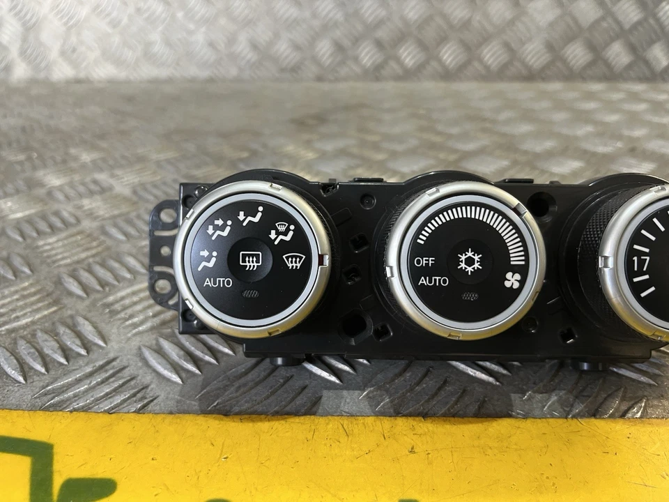 2008-15 Mitsubishi Lancer Sportback MK7 Heater Climate Control Panel 7820A082XB - image 3 of 4