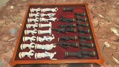 The Vintage Franklin Mint 30 pieces of the Gods including the