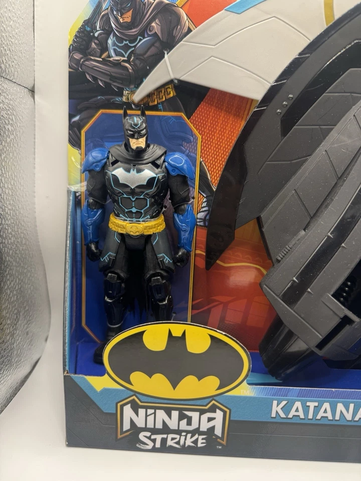 Batman Ninja Strike Katana Blade Batwing Vehicle, эксклюзивная фигурка Spin Master - Изображение 2 из 4