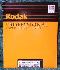 8 Kodak Polycontrast III RC N Photo Paper, 2 Gray Cards, 12 Negative Holders
