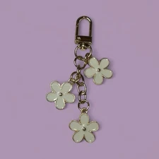 Enamel Flower Keychain Daisy Bag Charm White Flower Key Fob Ring Cute Kawaii New