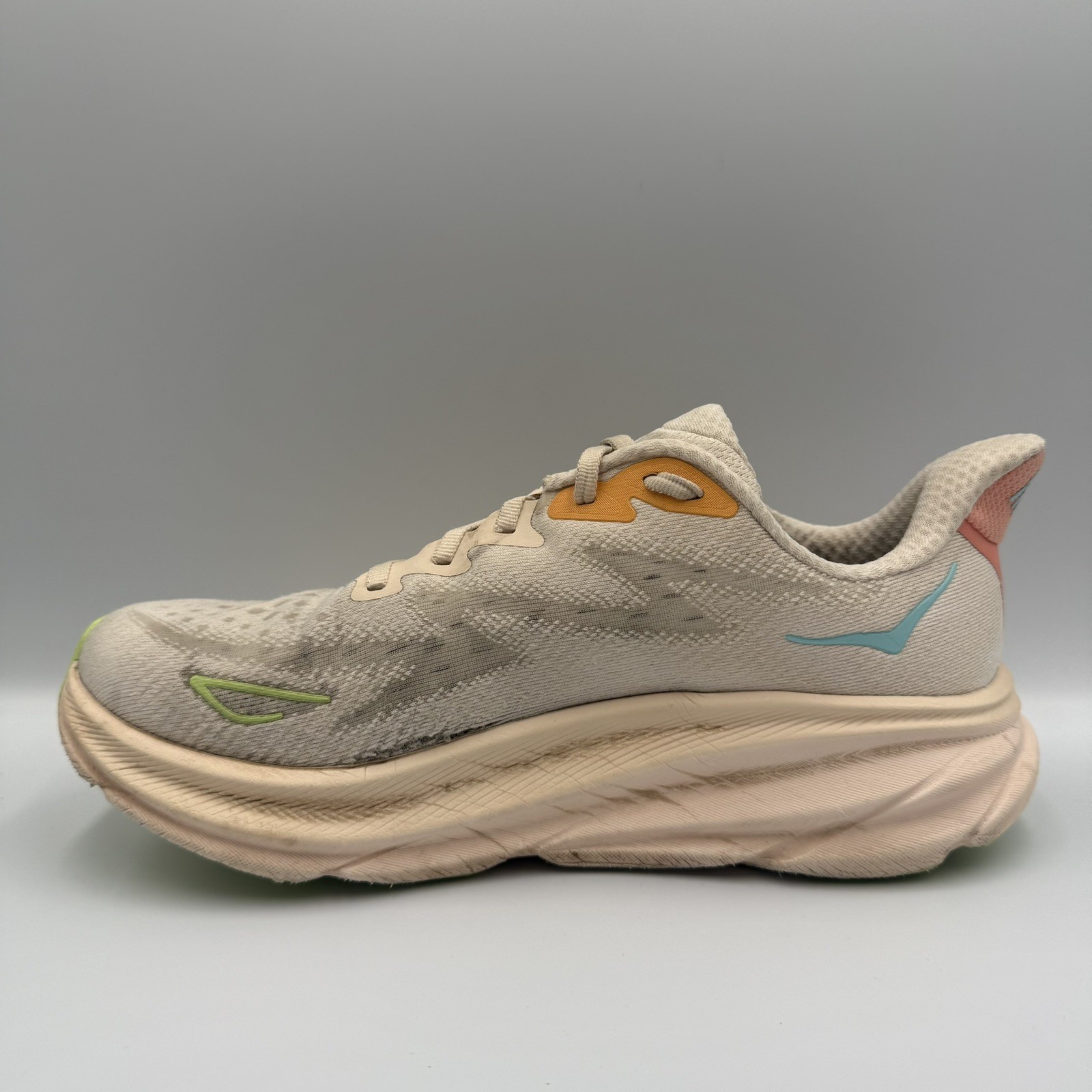 Hoka One One Women’s Clifton 9 Wide Size 8.5D Running Shoes 1132211 VLS thumbnail 2