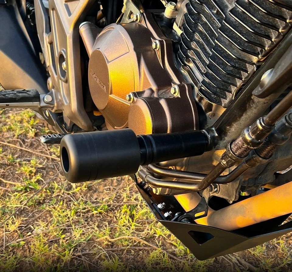 Cuadro deslizante de motor apto para HONDA CB 300F Foto 2 de 4