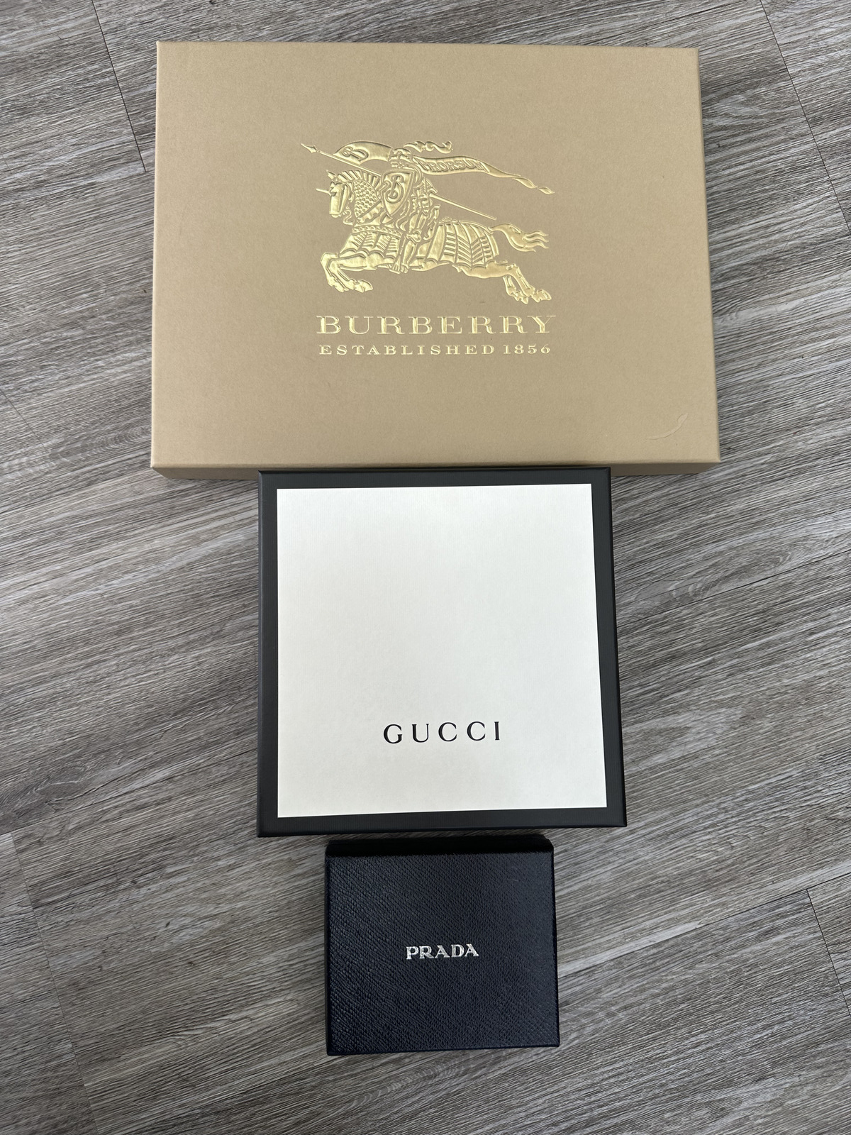 WK1 BURBERRY / GUCCI / PRADA BOXES