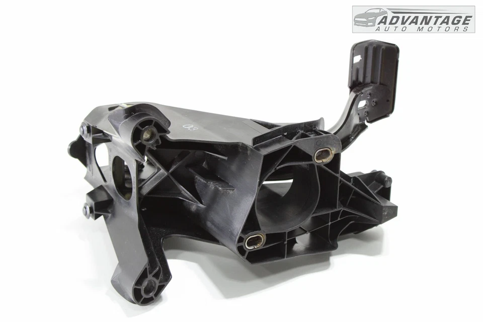 2015-2016 奥迪 A3 8V 前驱动侧制动踏板带支架支持原始设备制造商 — 第 3/4 张图片