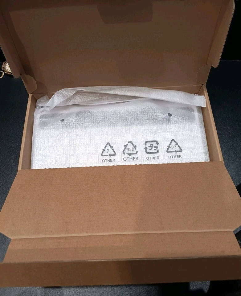 Verizon Full Size Keyboard Dock, Fits Samsung Galaxy 7.7 Plus Tablet NEW - Image 3 of 4