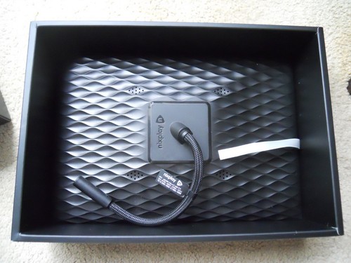 Nixplay 10.1 inch Smart Digital Photo Frame HD Quality, Black. NICE! - Picture 6 of 10
