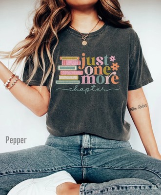 Just One More Chapter Comfort Tee