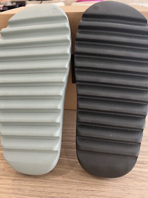 NEW! Yeezys Slides MISMATCH Dark Onyx + Salt. Size 10. New  display picture 1