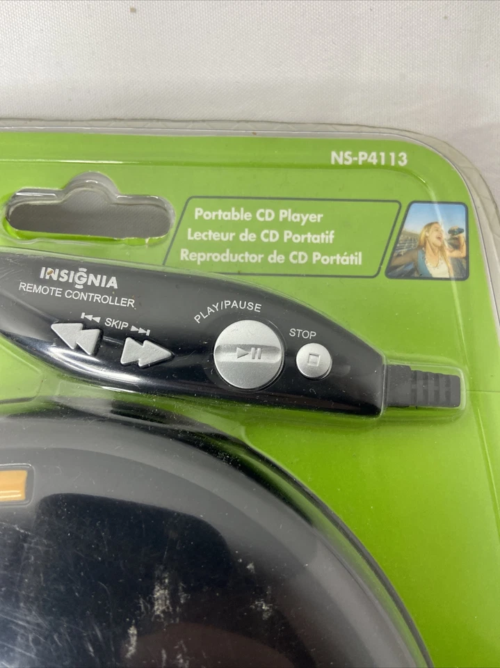 Новый! Insignia портативный CD/MP3-плеер FM-тюнер NS-P4113 в заводской упаковке - Изображение 3 из 4