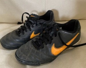 boys nike astro turf