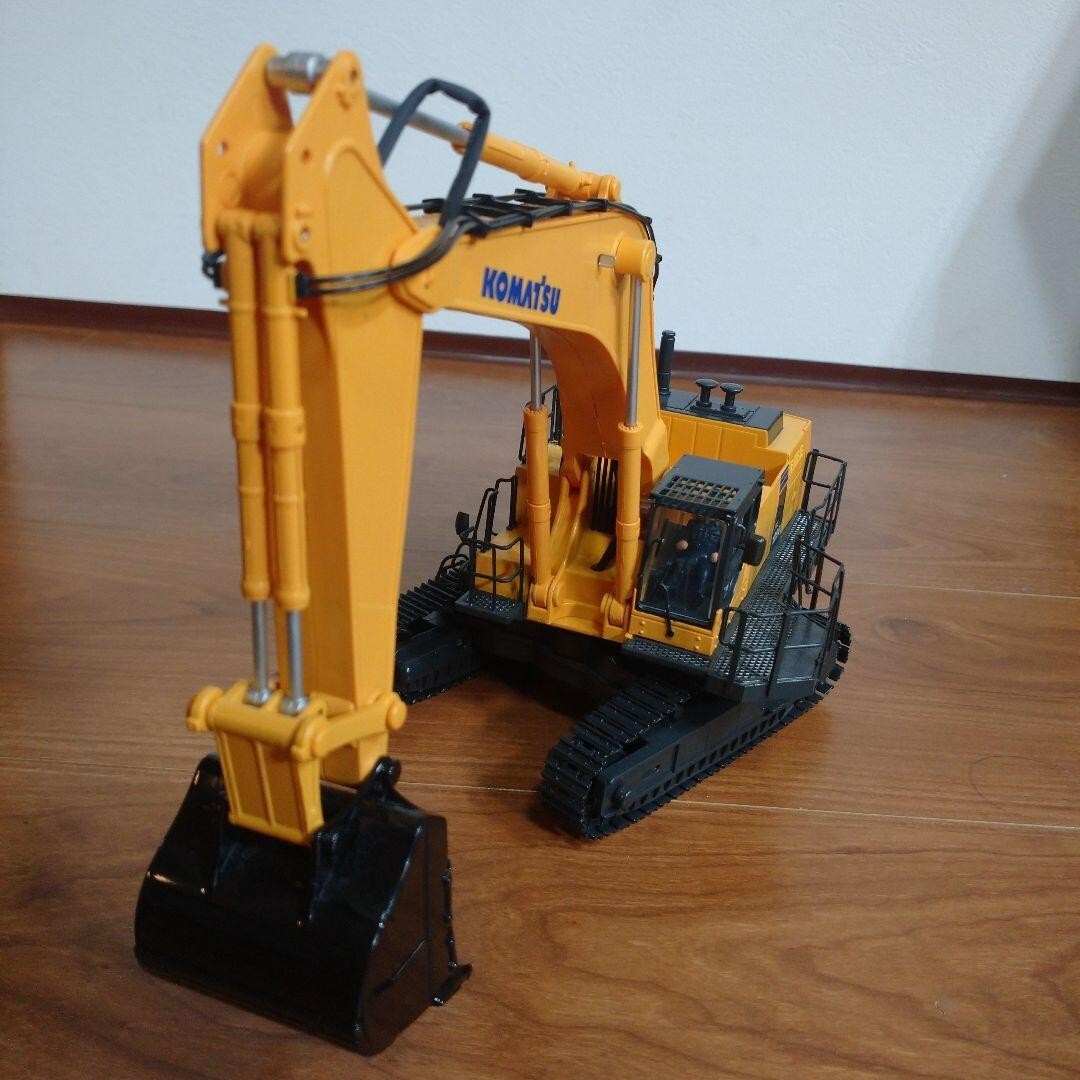 KOMATSU PC1250-8 HG R/C 1/50 Hydraulic Excavator Kyosho EGG