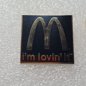 McDonald's I'm Lovin' It Golden Arches Pin Lapel Gold Tone Uniform Logo Promo