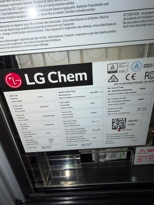 LG RESU10H-JH3 9.8 kWh (EH153064P8) Li Storage Battery MFD 2025 Solar off Grid