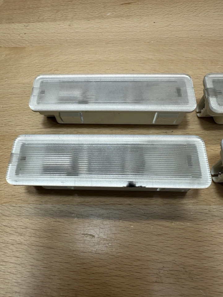 96-01 BMW 740IL 750IL E38 4 piezas luces de panel de puerta interior delanteras/traseras cortesía Foto 2 de 4