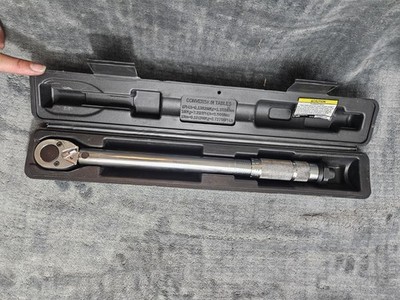 Pittsburgh Pro Click-type Torque Wrench 3/8 Drive