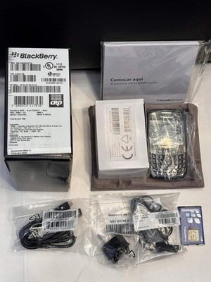 LIKE NEW IN BOX BlackBerry Curve 8520 Phone - 256 MB - Black (Unlocked)