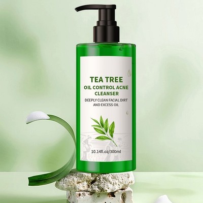 1Pcs Face Cleanser Press-on Design 300ml For All Skin Types Moisturizing