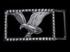 UB11108 VINTAGE 1970s  BALD EAGLE  ART COMMEMORATIVE BELT BUCKLE