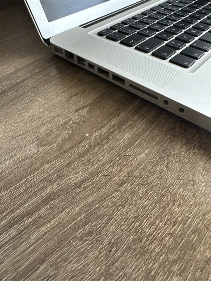 Apple MacBook Pro cpu:Core i 7 - Bild 3 von 4