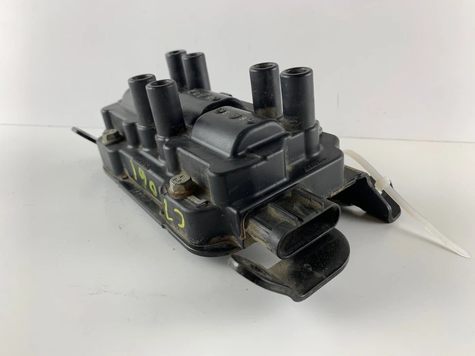 2008 Chevrolet Impala Ignition Coil Pack Module 12595088 OEM - Image 4 of 4