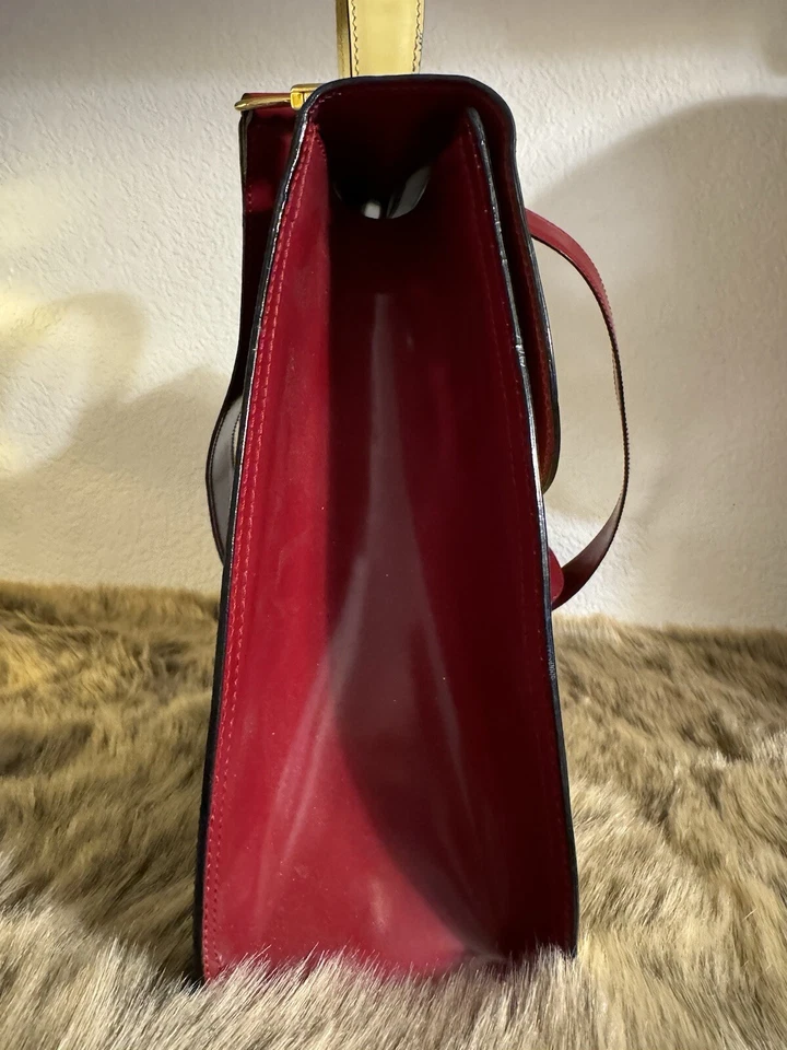 Vintage Moschino Redwall Bag #453062 Italy Extremely Rare 90's Crossbody - Image 4 of 4