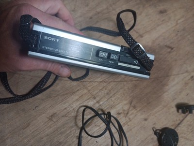 SONY - WALKMAN - WA-11 - K7 CASSETTE CORDER - RADIO AM / FM