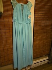 Davids Bridal turquoise formal dress/gown size 16 Homecoming Brides Maid $180