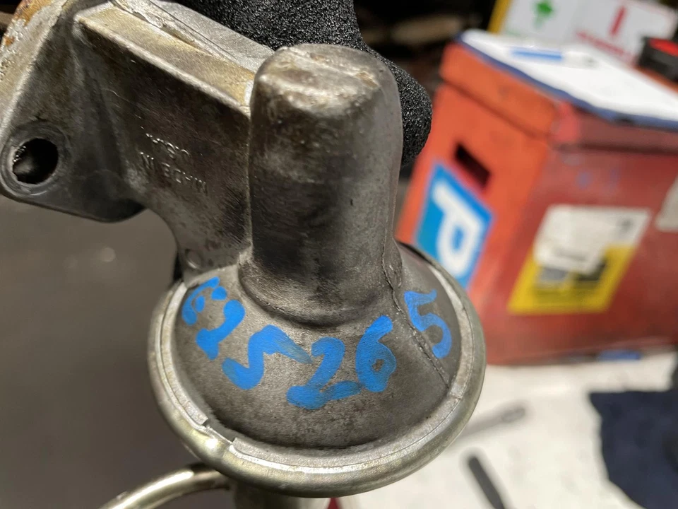 Toyota Corolla Fuel Pump AE82 09/1985-05/1989 - image 3 of 4